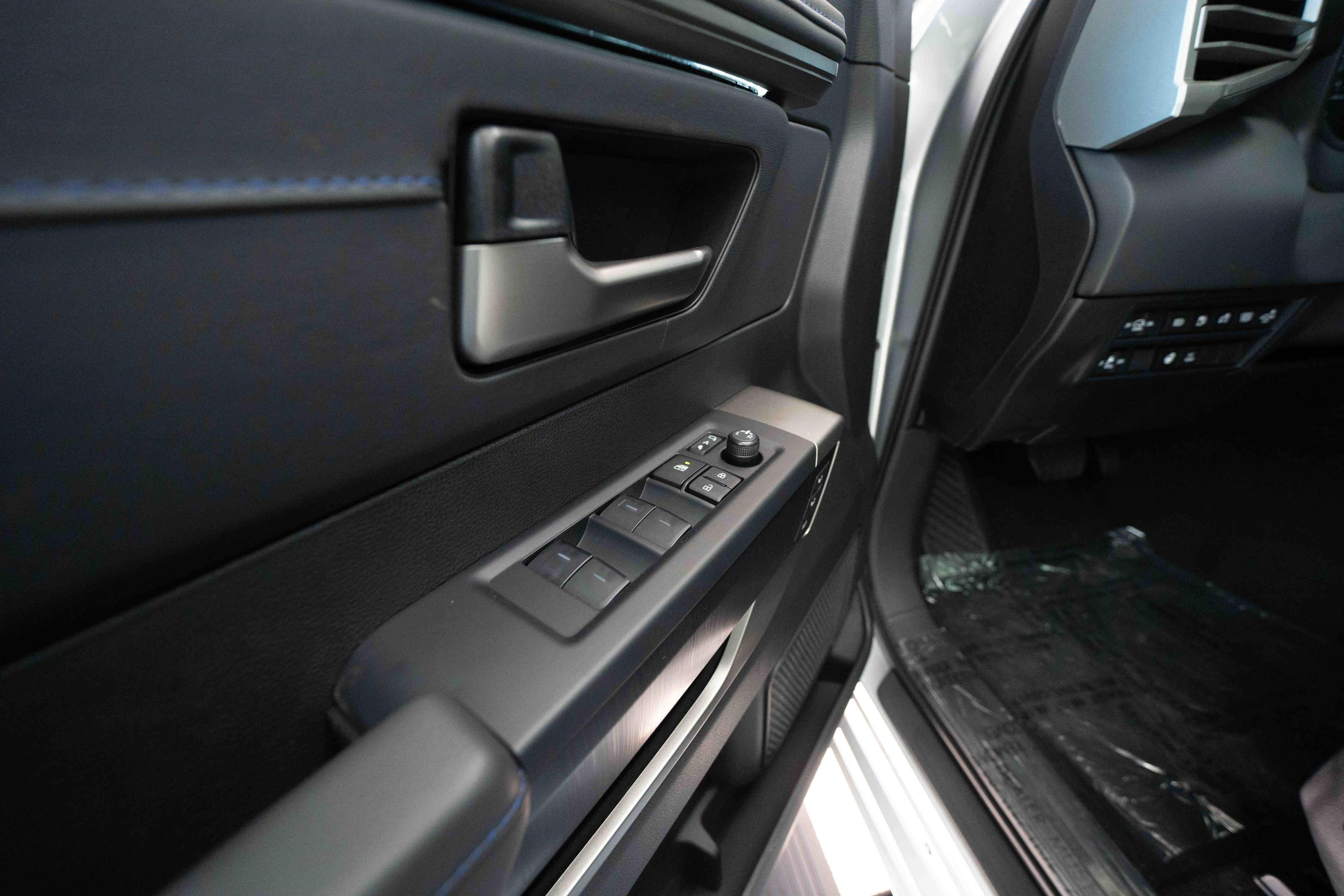 New 2026 Toyota Sequoia Platinum AWD/4WD image 7