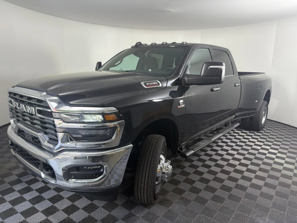 New 2026 RAM 3500 Tradesman AWD/4WD image 8
