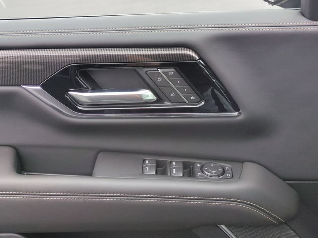 New 2026 GMC Yukon Elevation AWD/4WD image 12
