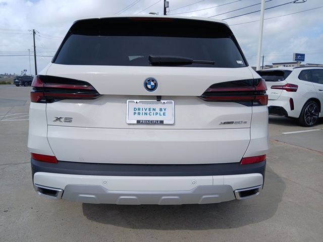 New 2026 BMW X5 xDrive50e AWD/4WD image 9
