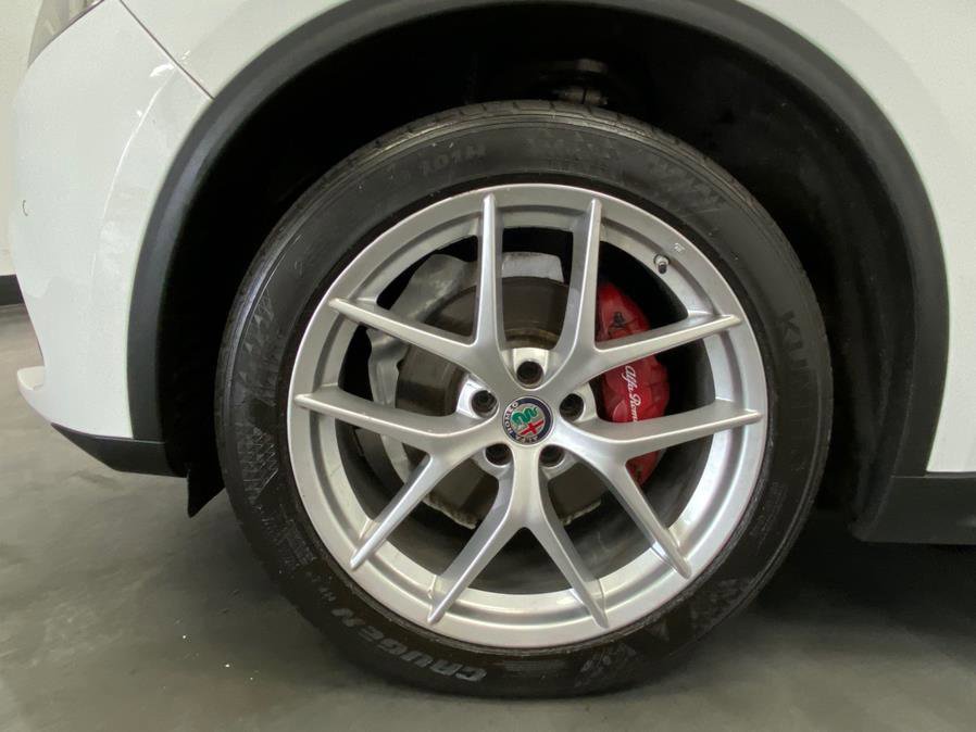 Used 2019 Alfa Romeo Stelvio Ti image 19