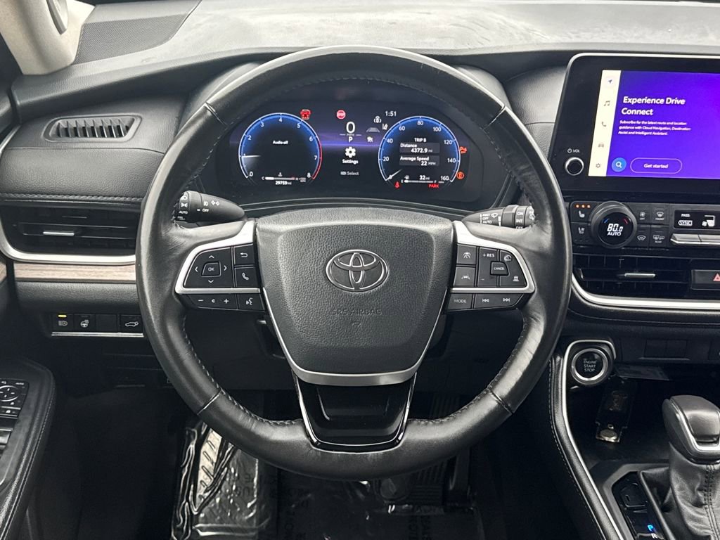 Used 2024 Toyota Grand Highlander Limited image 15