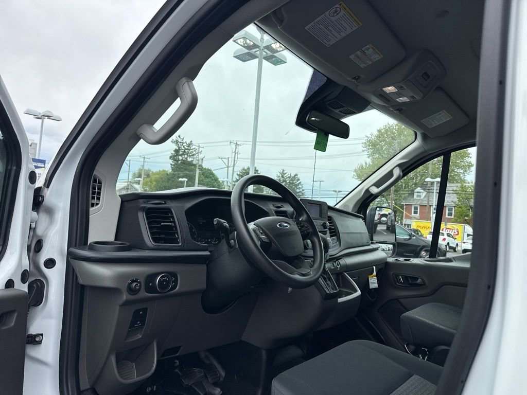 Used 2025 Ford Transit 250 Low Roof w/ Exterior Upgrade Package RWD image 7