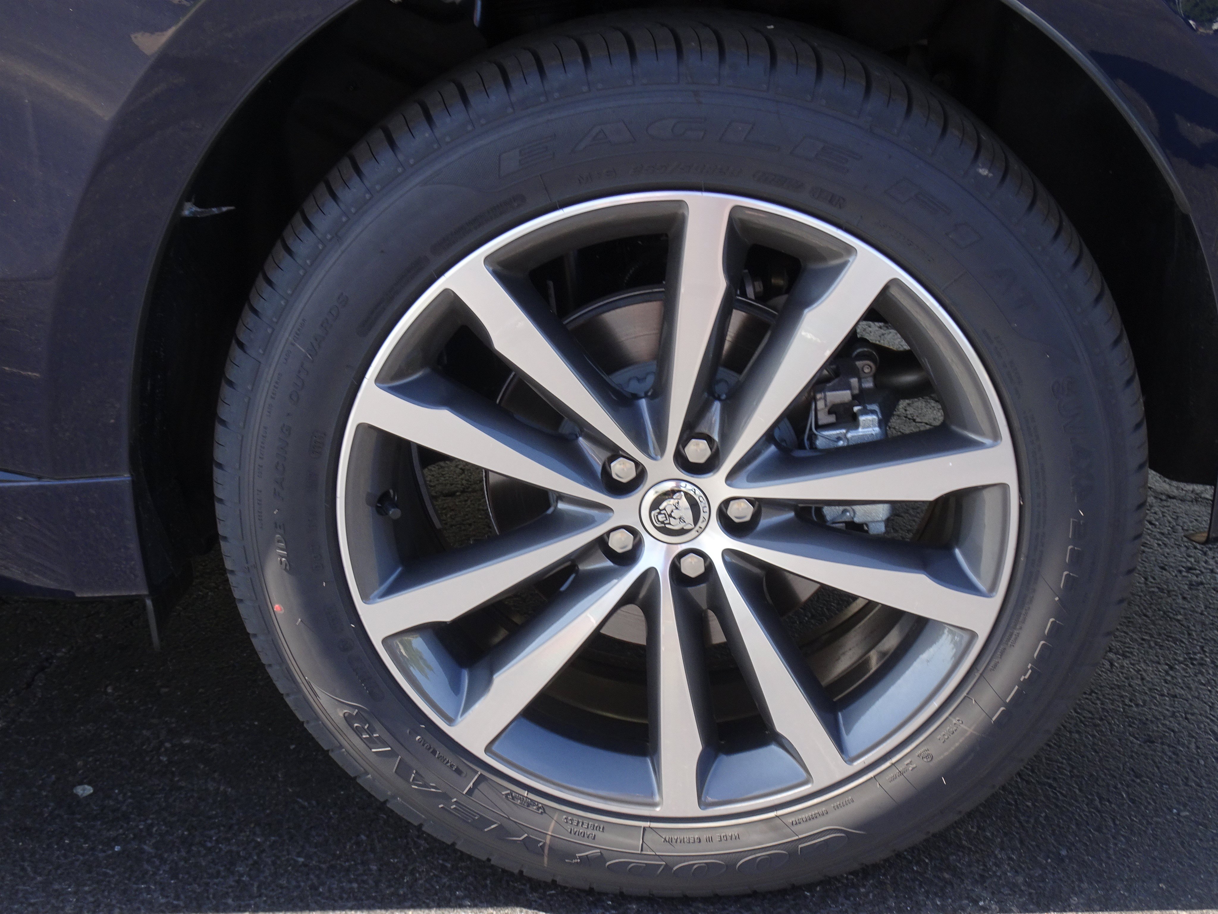 New 2026 Jaguar F-PACE R-Dynamic S AWD/4WD image 27
