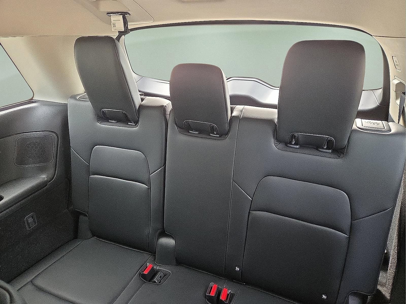 Used 2025 Nissan Pathfinder Platinum w/ Cargo Package AWD/4WD image 11