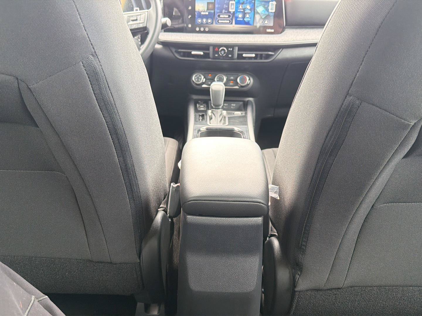 New 2027 Nissan Kicks S FWD image 28