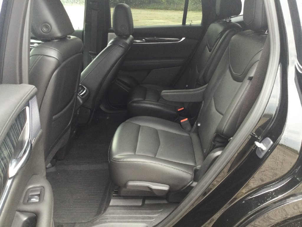 Used 2024 Cadillac XT6 Premium Luxury w/ LPO, Floor Liner Package AWD/4WD image 28