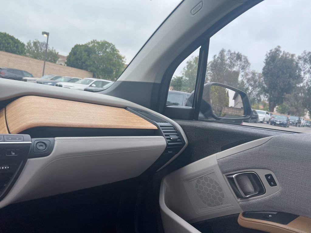 Used 2017 BMW i3 w/ Range Extender image 18