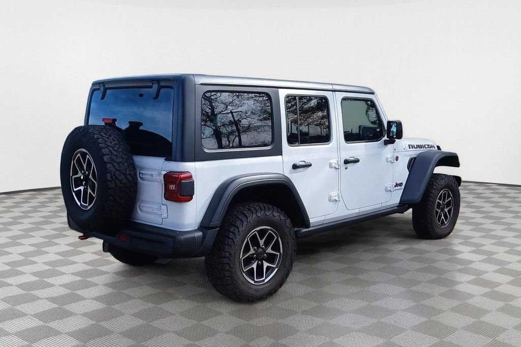Used 2024 Jeep Wrangler Rubicon w/ Capability Package image 7
