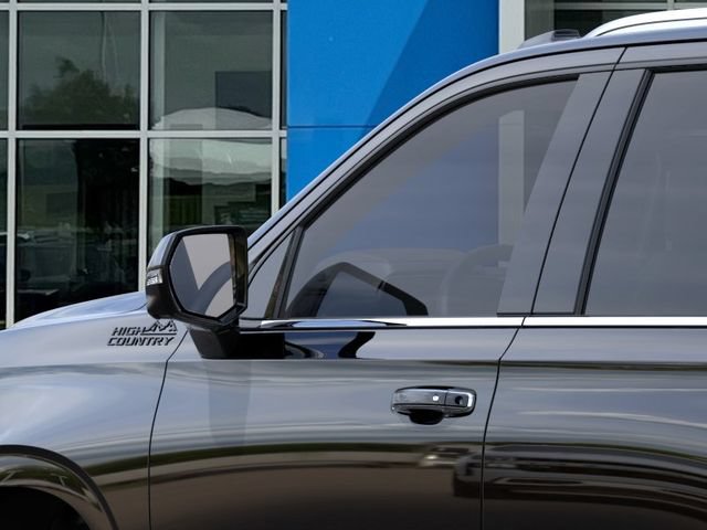 New 2026 Chevrolet Tahoe High Country AWD/4WD image 12