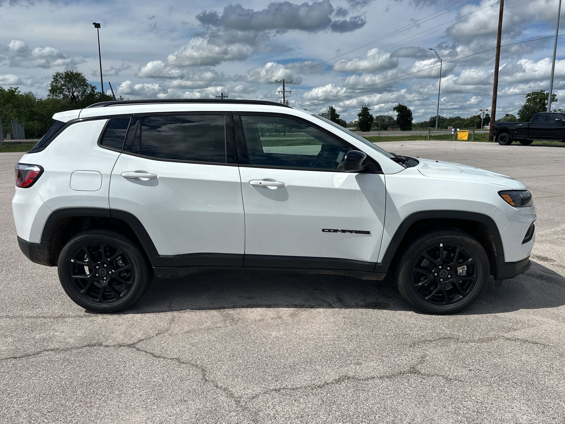 New 2026 Jeep Compass Latitude AWD/4WD image 6