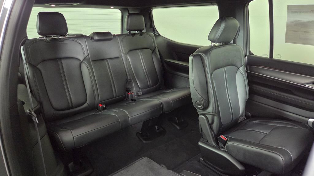 New 2026 Jeep Grand Wagoneer Limited image 36