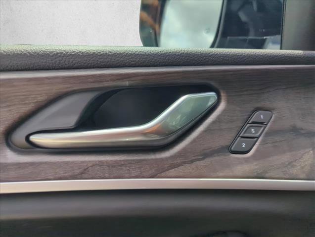 Used 2025 Jeep Grand Cherokee Limited RWD image 29