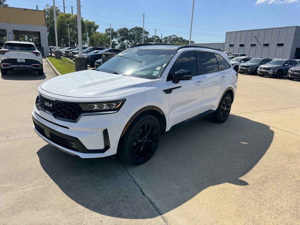 Used 2022 Kia Sorento SX image 2