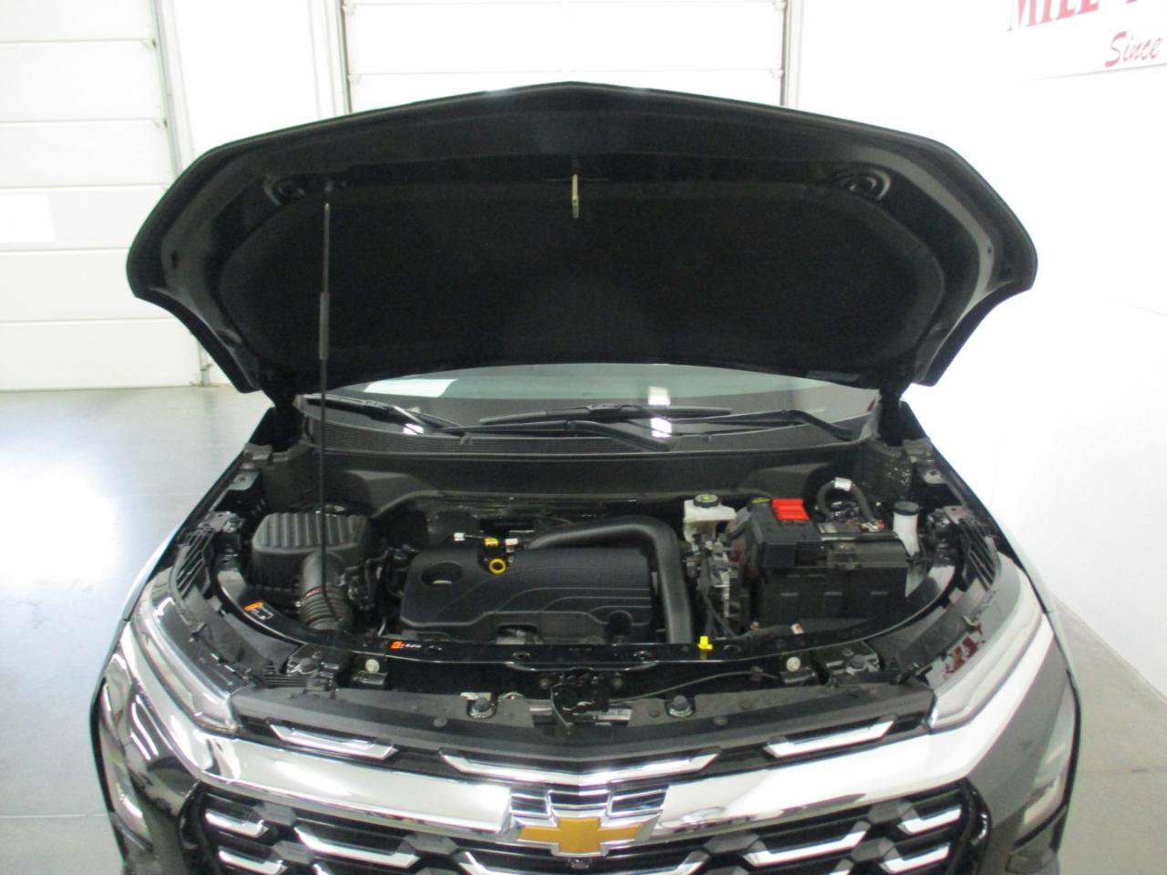 Used 2025 Chevrolet Equinox LT image 26