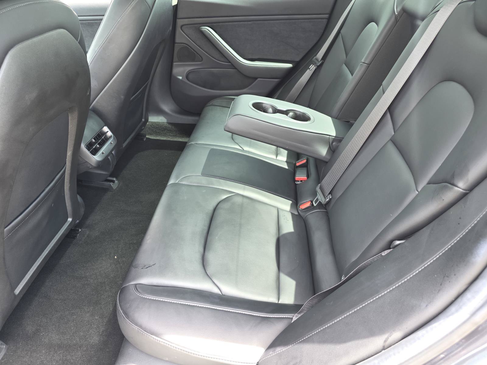 Used 2018 Tesla Model 3 Long Range RWD image 19