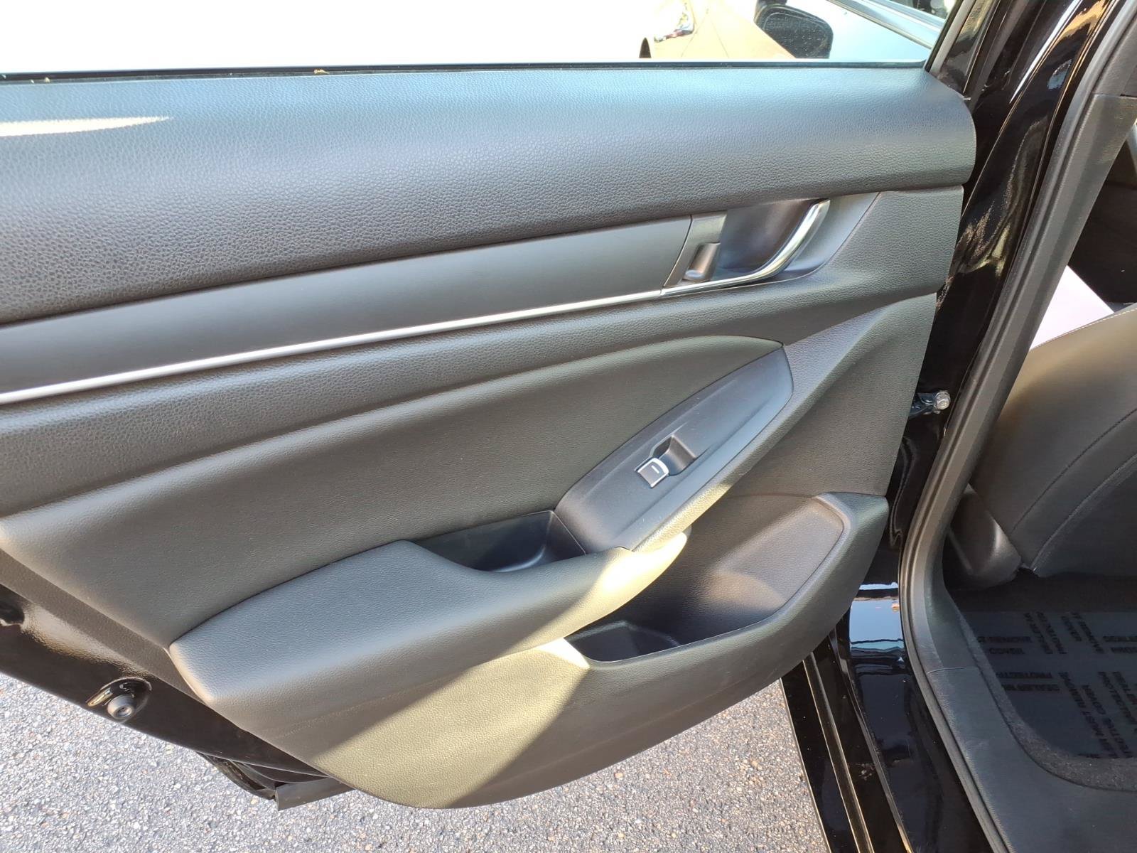 Used 2022 Honda Accord Sport image 8