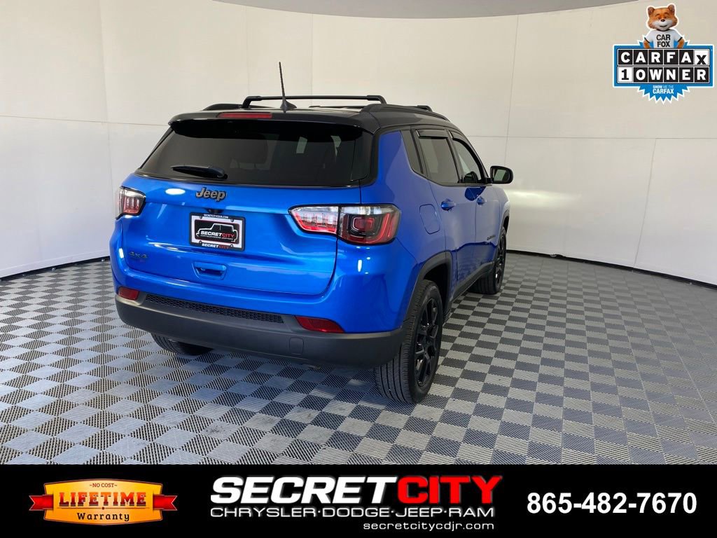 Used 2024 Jeep Compass Latitude w/ Convenience Group AWD/4WD image 7