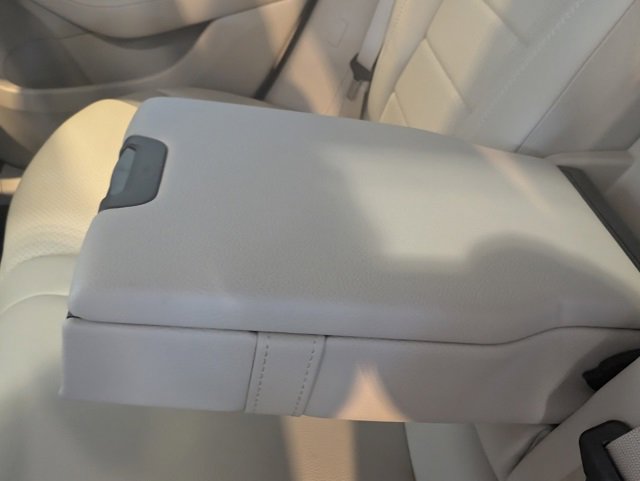 Used 2022 Mercedes-Benz GLC 300 4MATIC image 26