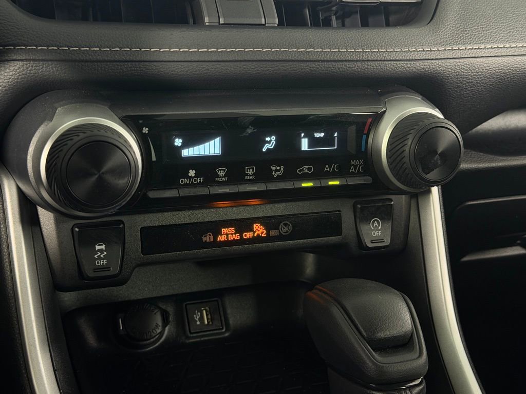 Used 2025 Toyota RAV4 LE image 19