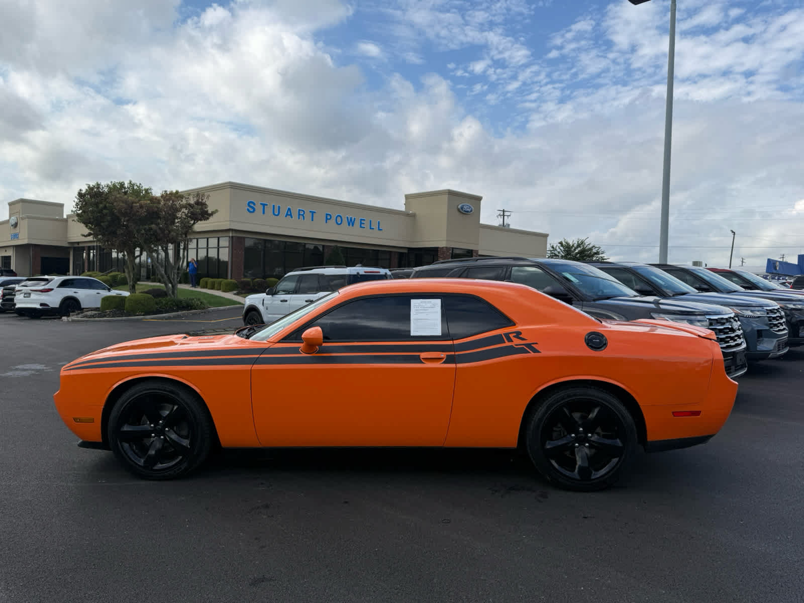 Used 2014 Dodge Challenger R/T w/ Blacktop Package RWD image 20