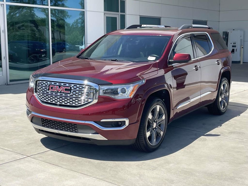 Used 2017 GMC Acadia Denali w/ Technology Package FWD image 1