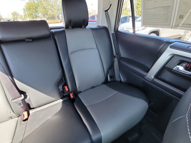 Used 2016 Toyota 4Runner SR5 Premium image 6