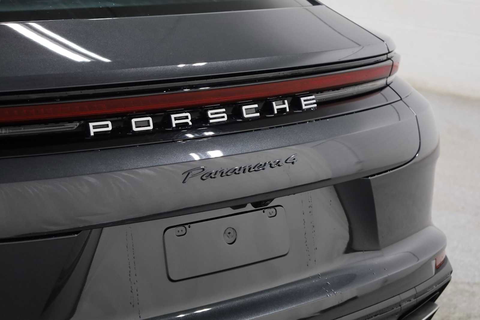 New 2025 Porsche Panamera 4 image 8