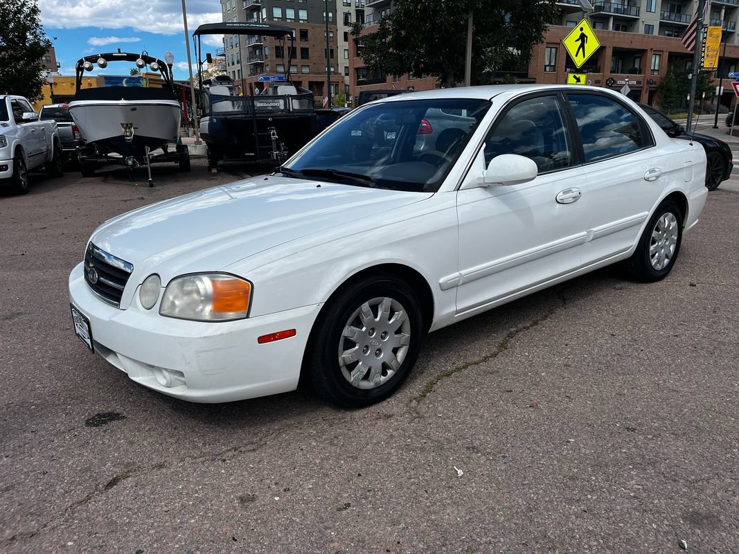 Used 2004 Kia Optima FWD image 4