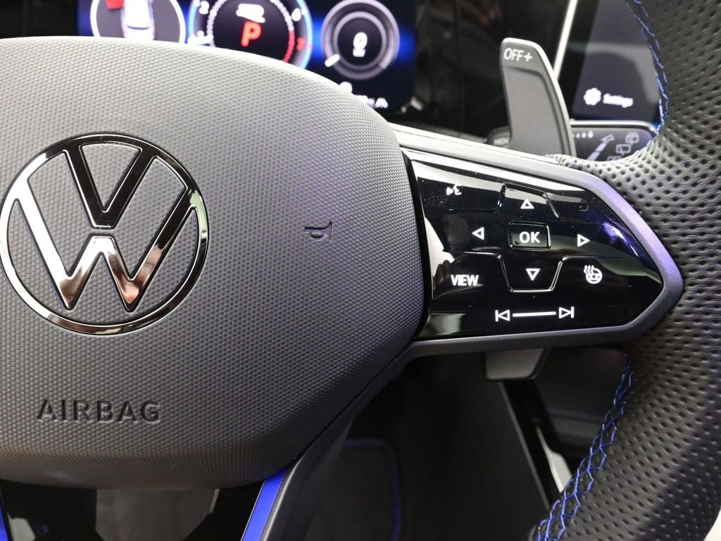 New 2025 Volkswagen Golf R Black Edition image 14