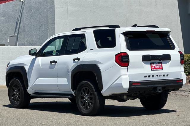 Certified 2025 Toyota 4Runner SR5 AWD/4WD image 7