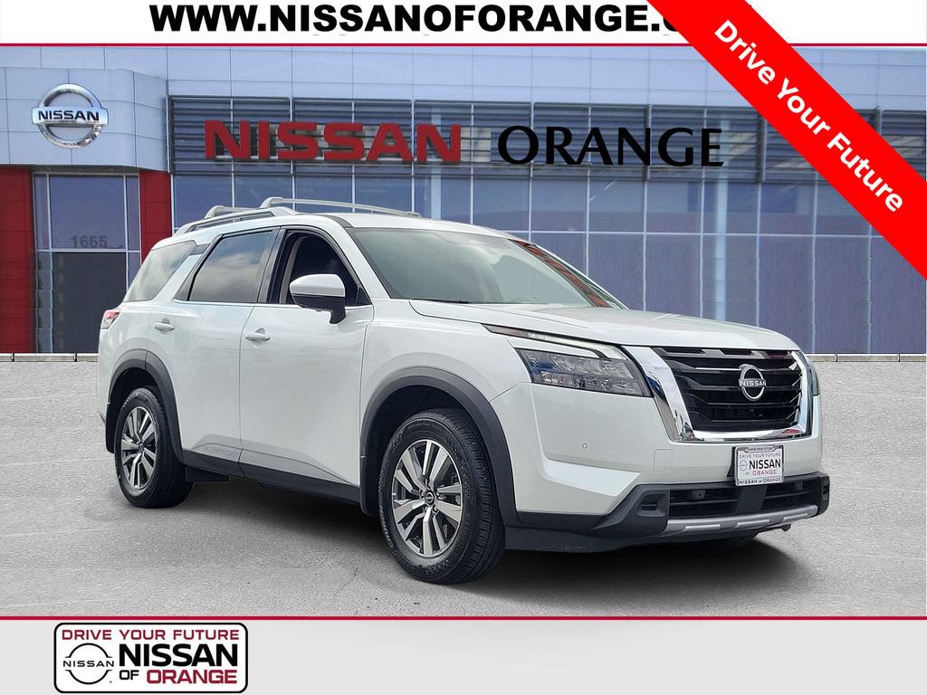 Certified 2025 Nissan Pathfinder SL