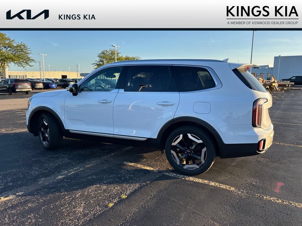 Used 2023 Kia Telluride EX FWD image 14