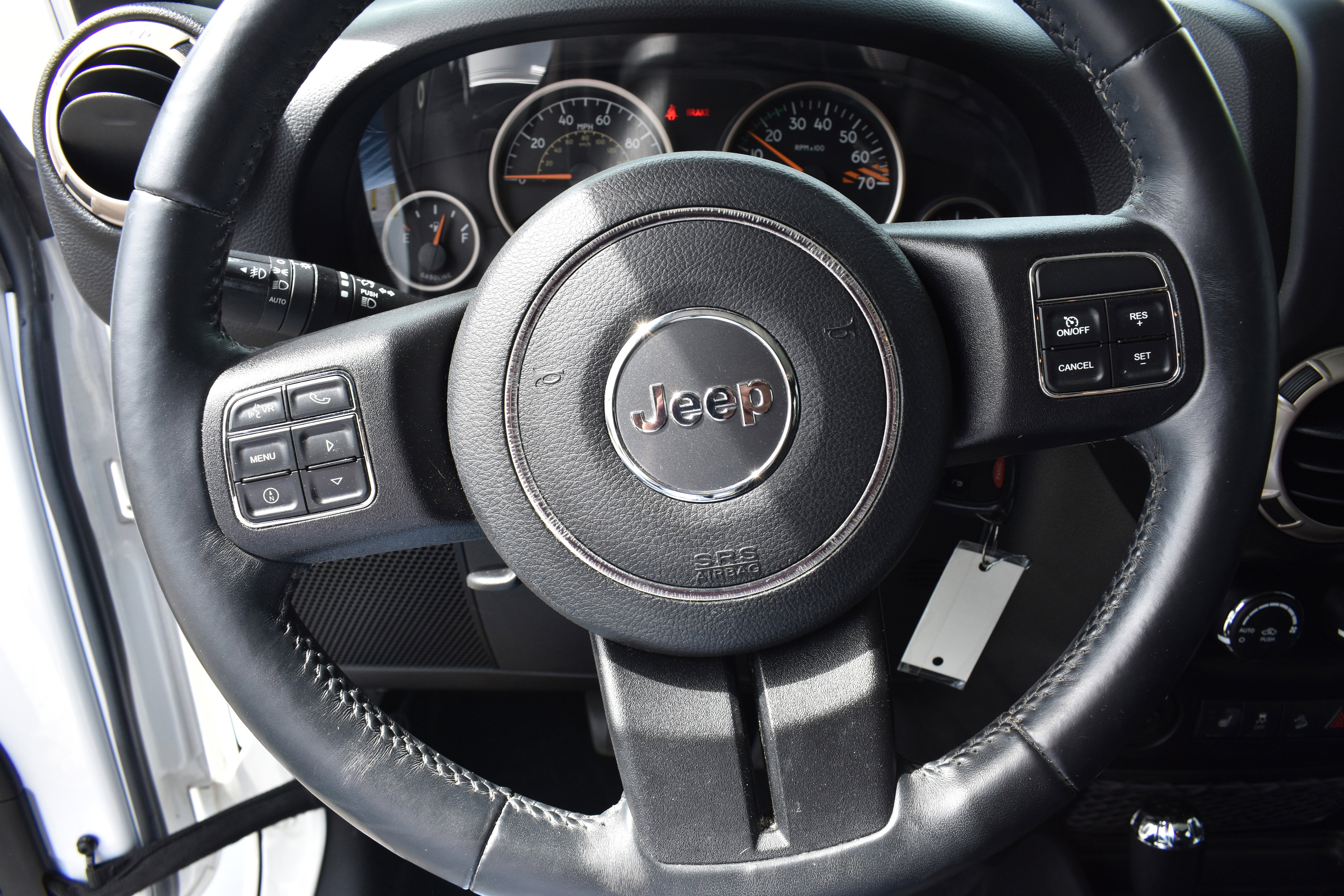 Used 2016 Jeep Wrangler Unlimited Sahara image 13