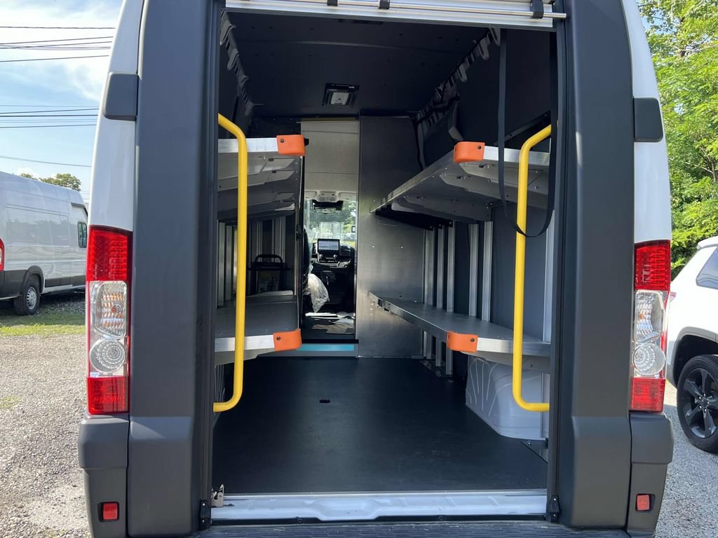 Used 2024 RAM ProMaster 3500 w/ Delivery Van Package FWD image 11