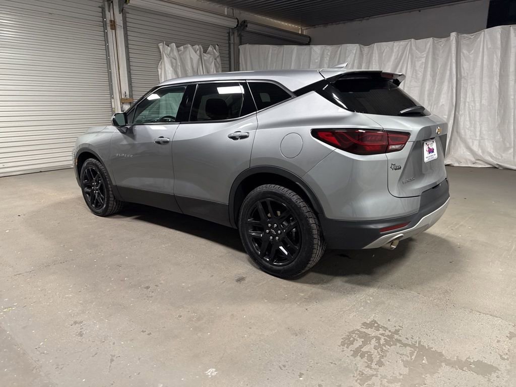 Used 2023 Chevrolet Blazer LT w/ Driver Confidence Package image 5