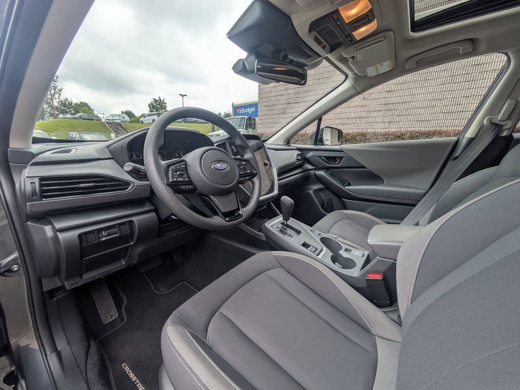Used 2025 Subaru Crosstrek 2.5i Premium AWD/4WD image 15