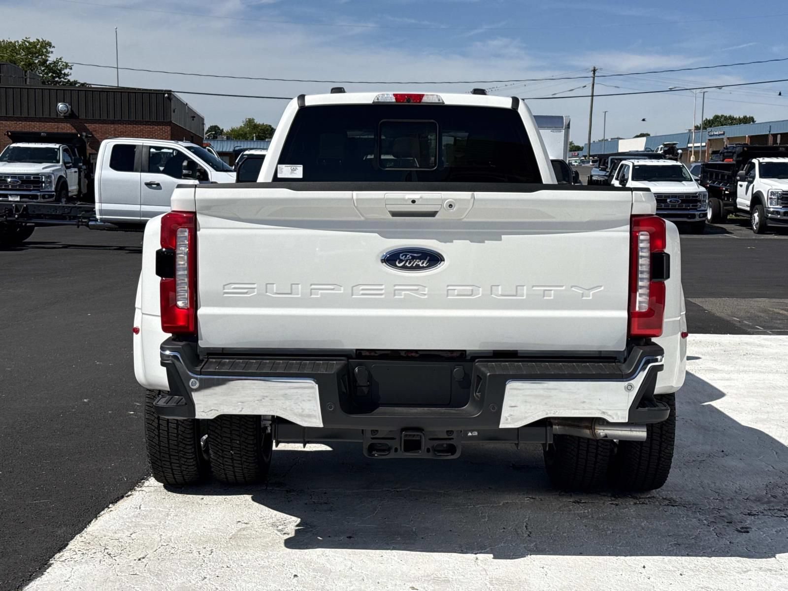 New 2026 Ford F350 Lariat w/ Lariat Ultimate Package AWD/4WD image 4