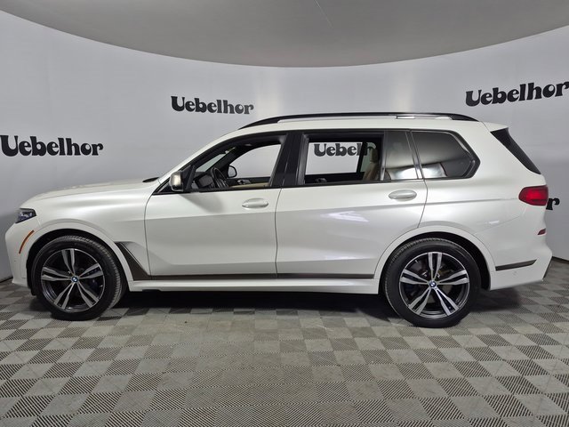 Used 2022 BMW X7 M50i image 4