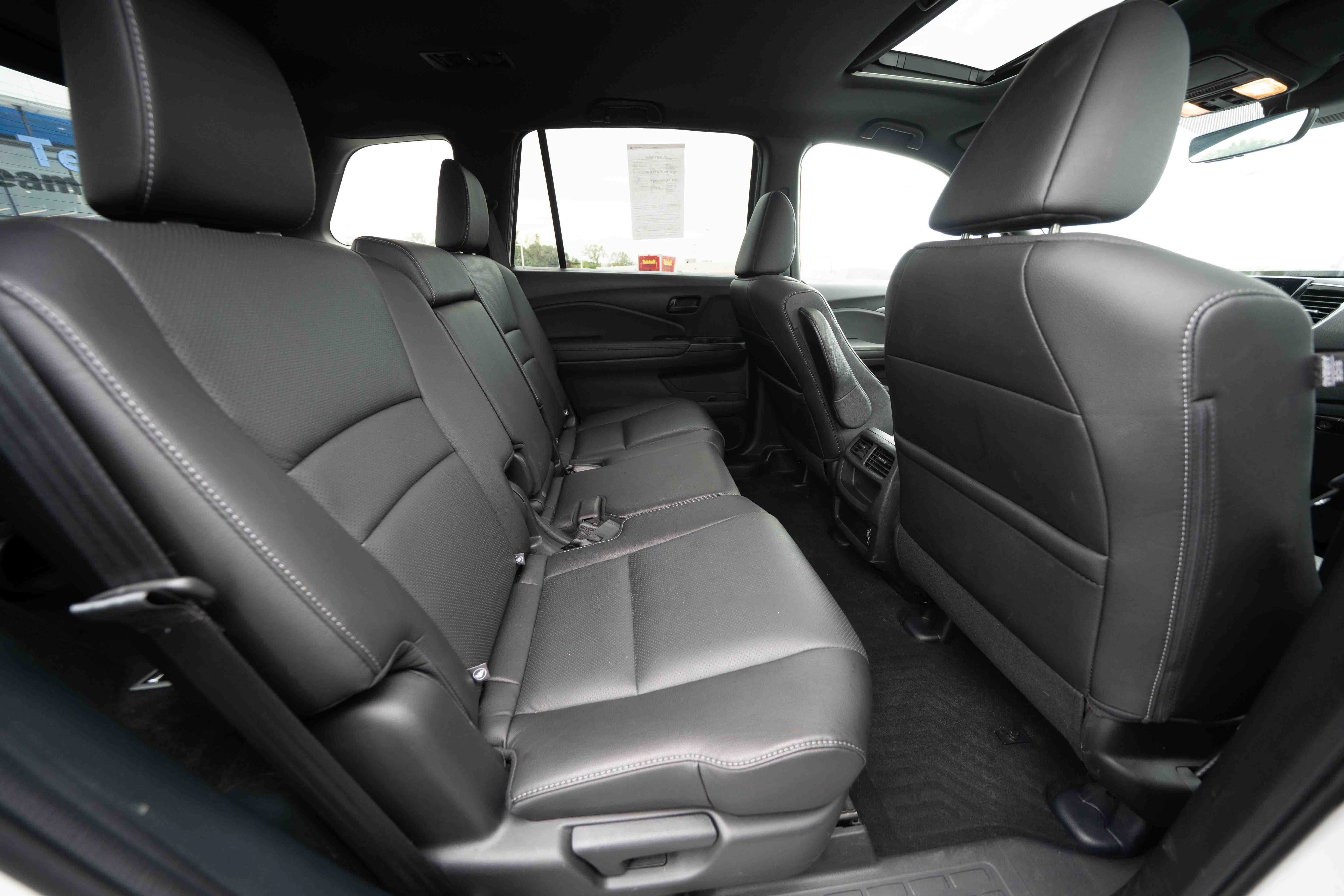 Used 2023 Honda Passport EX-L image 25
