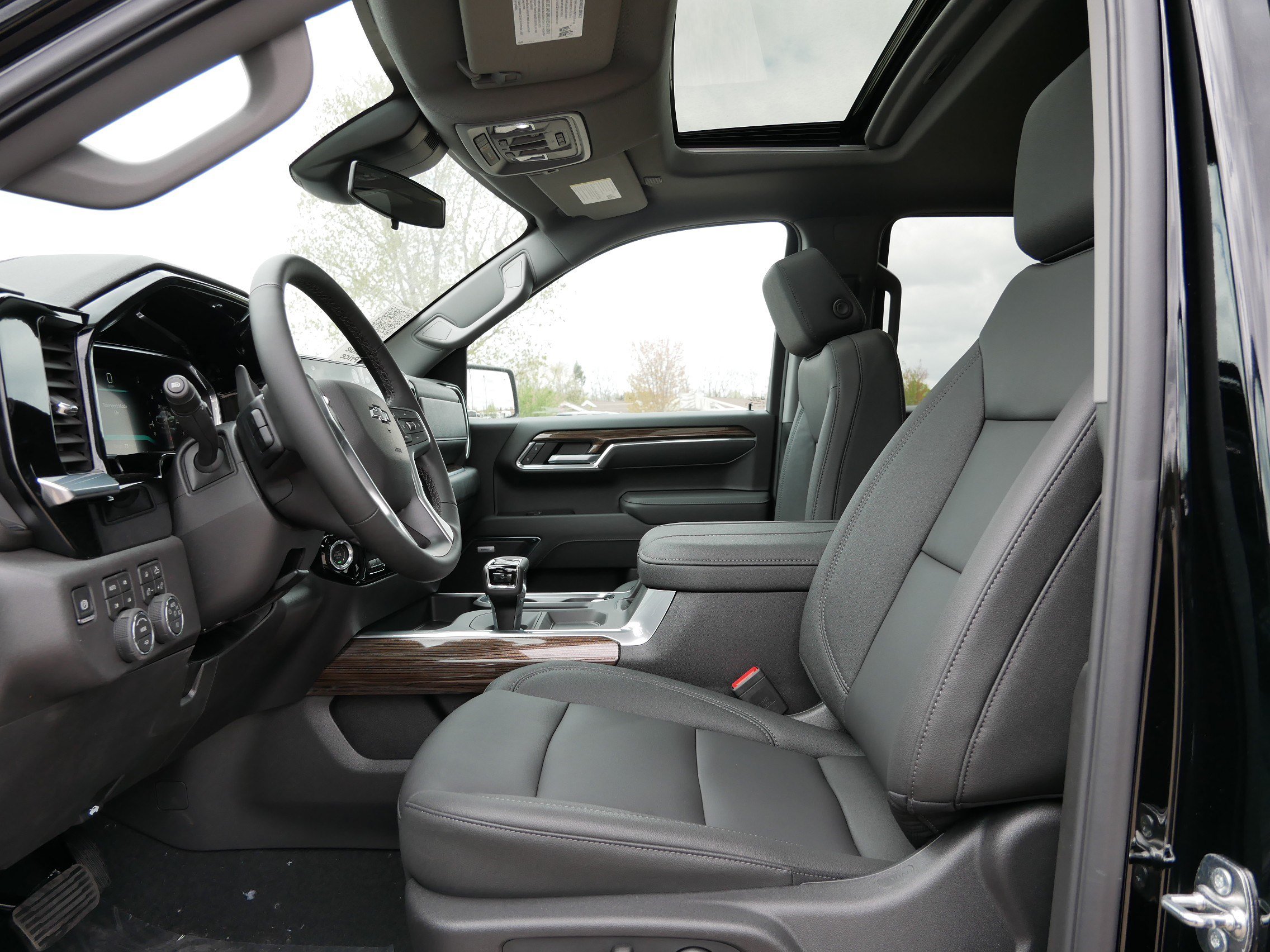 New 2026 Chevrolet Silverado 1500 LT Trail Boss w/ LT Trail Boss Premium Package AWD/4WD image 11