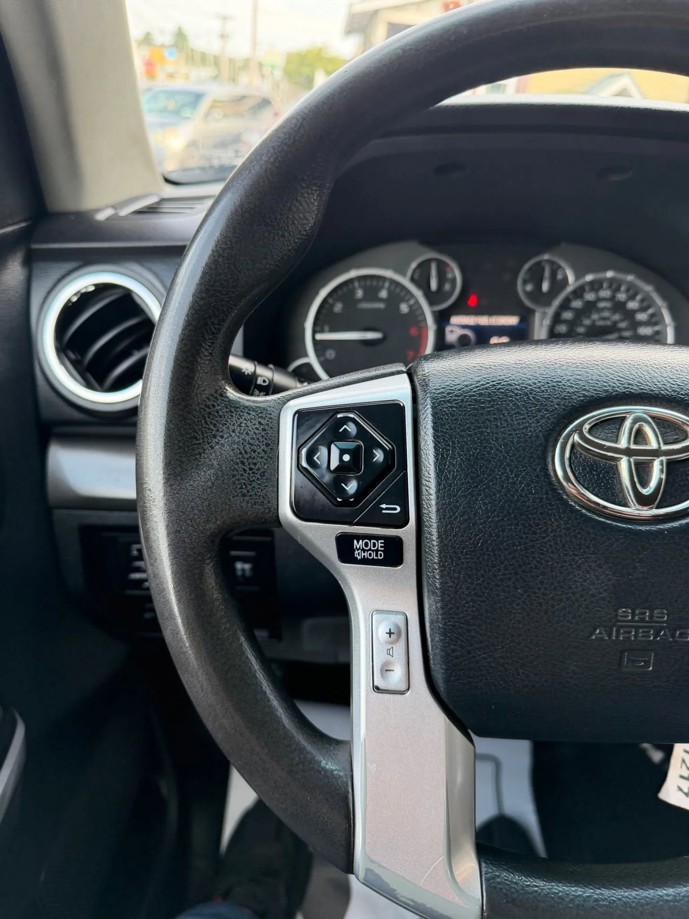 Used 2014 Toyota Tundra SR5 image 21