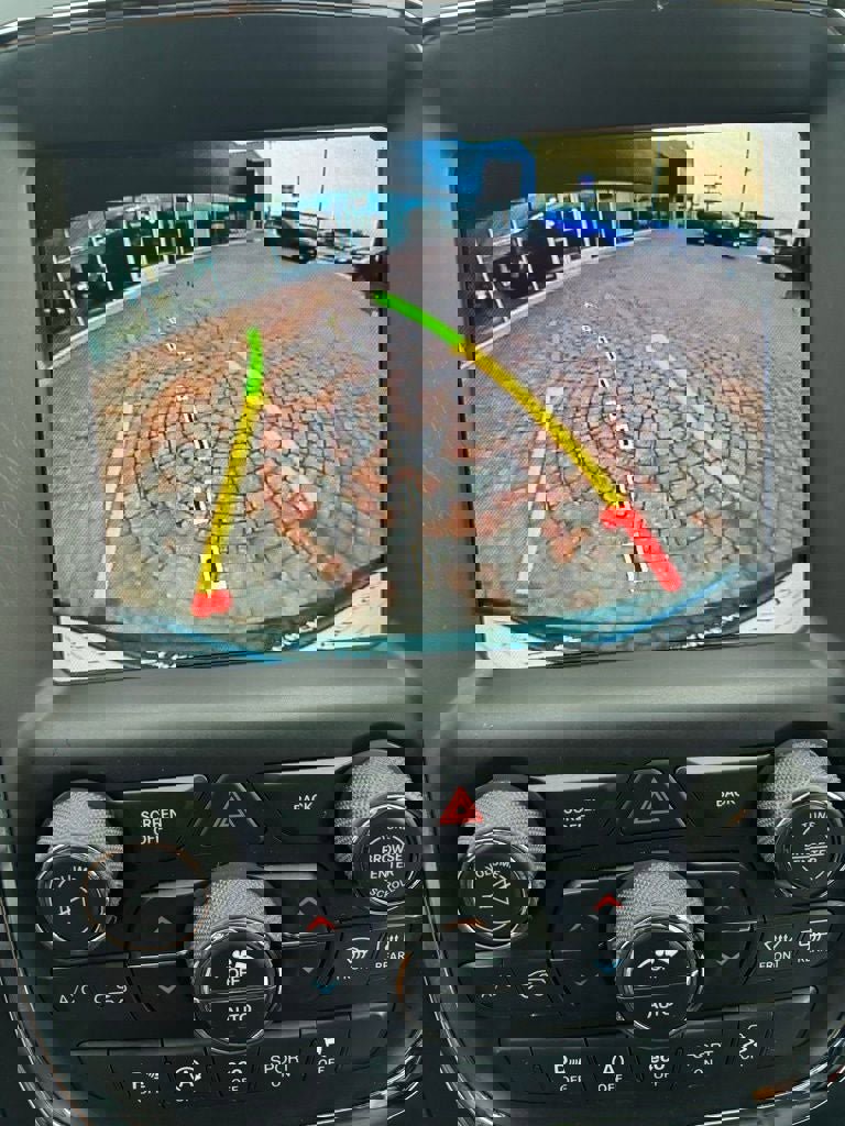 Used 2016 Dodge Durango Limited w/ Nav & Power Liftgate Group image 18