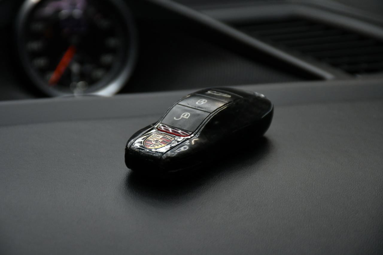 Used 2013 Porsche Panamera GTS image 27