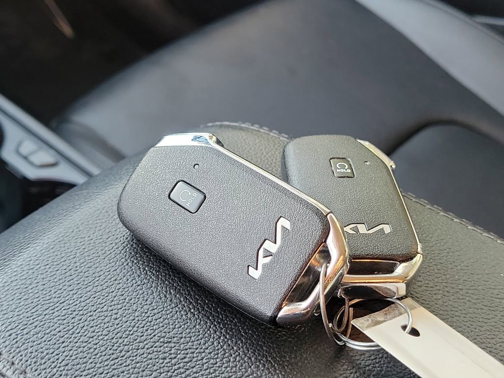 Used 2024 Kia Sportage EX image 33