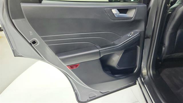 Used 2025 Ford Escape ST-Line image 21
