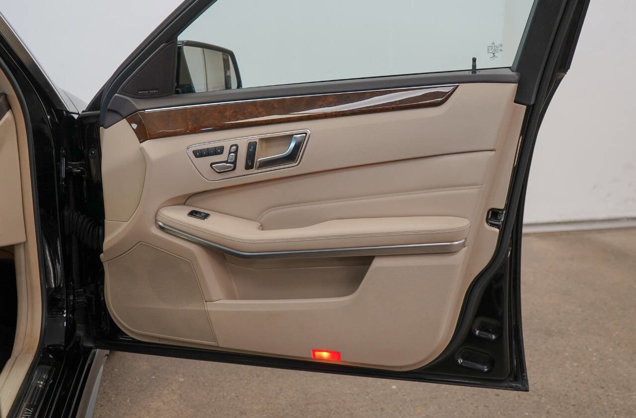 Used 2016 Mercedes-Benz E 350 4MATIC Wagon image 49