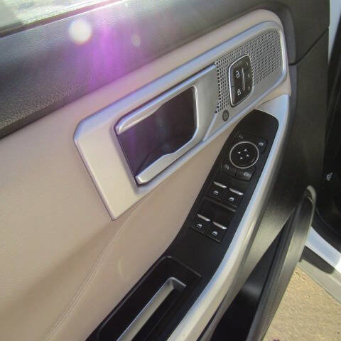 Used 2021 Ford Explorer Limited w/ Hybrid Equipment Group 310A image 22