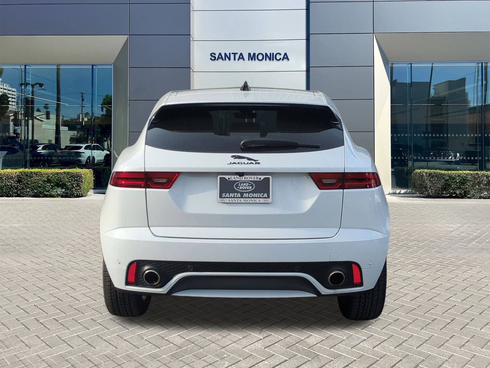 Used 2024 Jaguar E-PACE R-Dynamic SE image 4