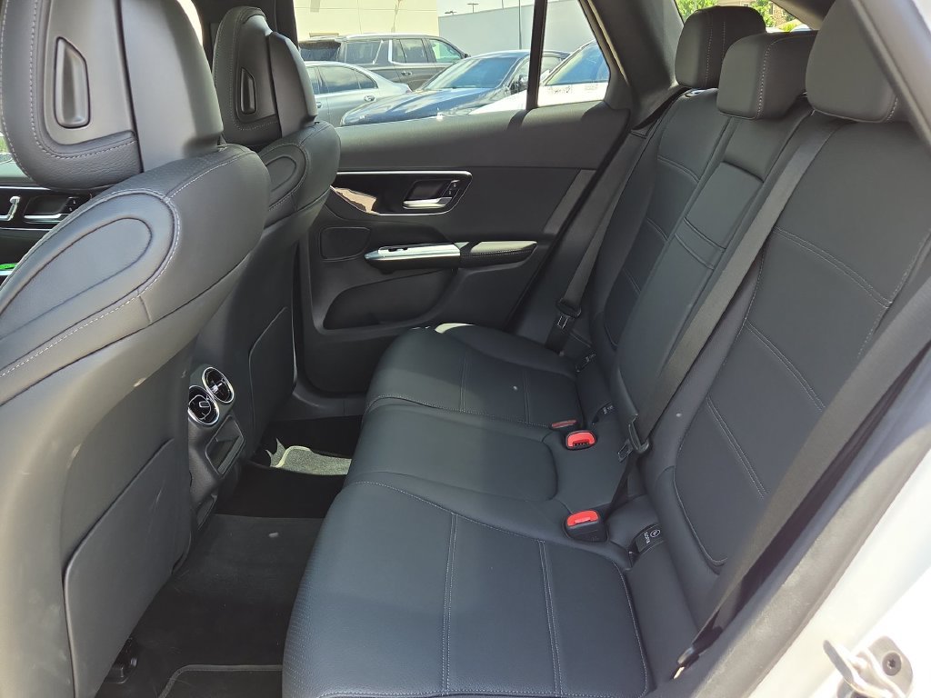 New 2026 Mercedes-Benz GLC 300 4MATIC image 13